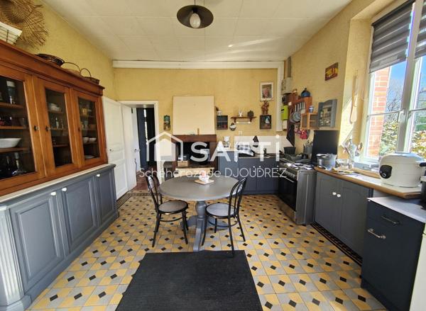 MAISON DE MAITRE DE 232M² - 11 PIECES - DEPENDANCE DE 200M² - PARC DE 8971M²