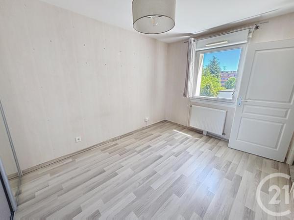 Appartement T2 à vendre  2 pièces - 55 m2 CHENOVE - 21