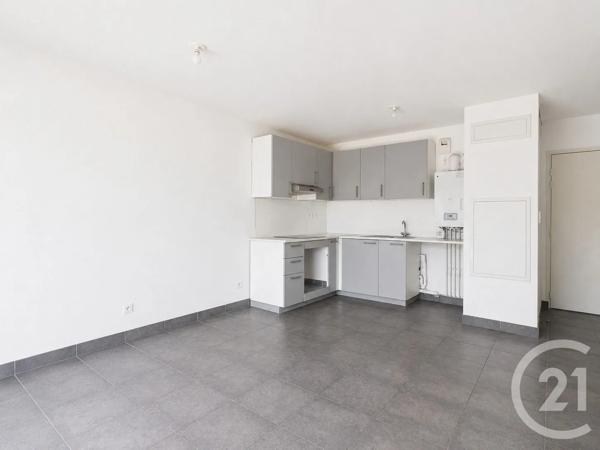 Appartement F2 à vendre  2 pièces - 38,57 m 2   TOULON  - 83