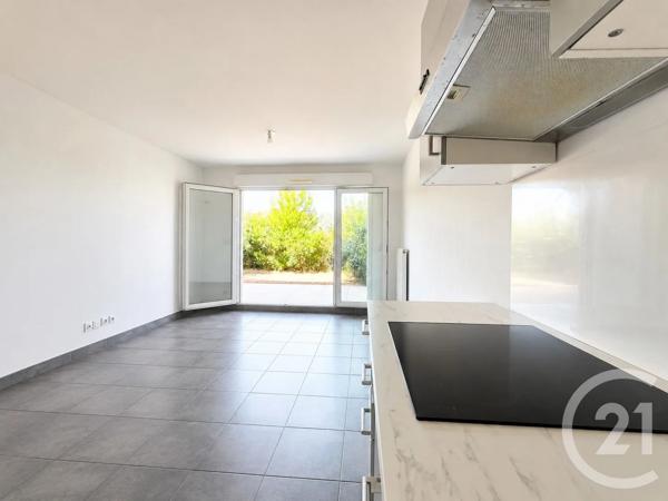 Appartement F2 à vendre  2 pièces - 38,57 m 2   TOULON  - 83