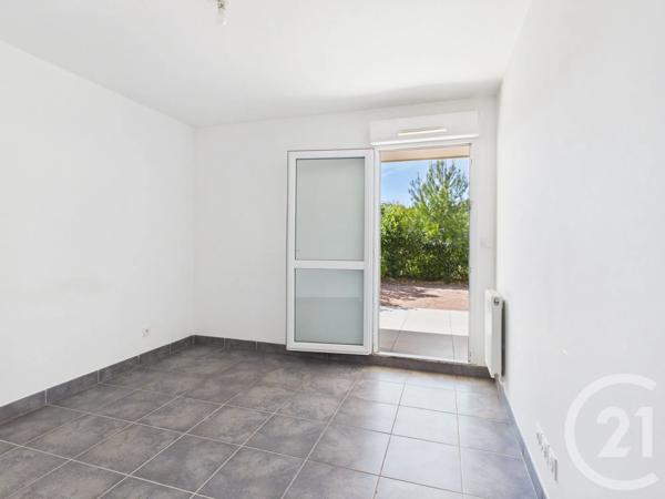 Appartement F2 à vendre  2 pièces - 38,57 m 2   TOULON  - 83
