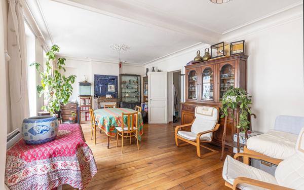 Appartement à vendre    4 pièces • 89,48 m2 Paris 18