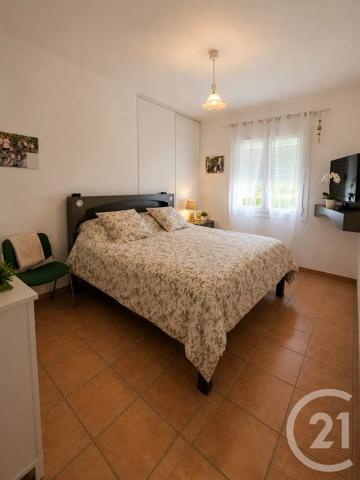 Maison à vendre  4 pièces - 117 m 2   GIGNAC LA NERTHE  - 13