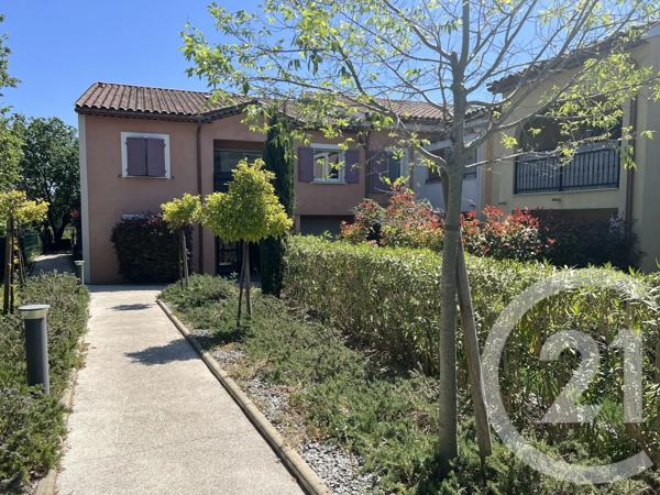 Appartement T3 à vendre  3 pièces - 43,87 m 2   CAVALAIRE SUR MER  - 83