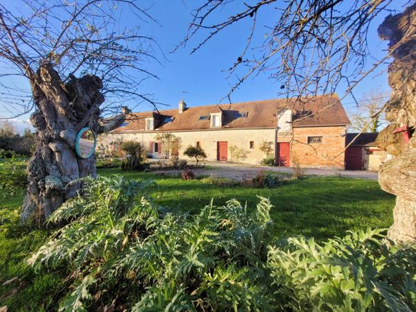 Corps de ferme 5 pièce - 5200 m2 de terrain dont 3400 m2 constructibles