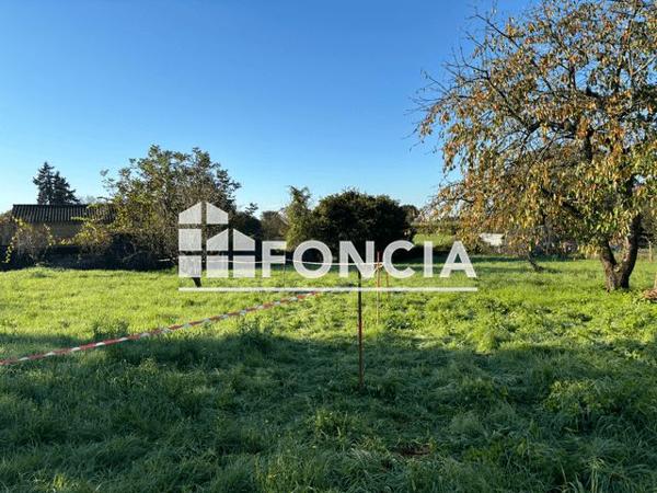 À vendre Terrain 1924 m² - Valence-en-poitou 86700