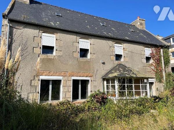 Bourg de Trégastel
Ensemble immobilier en pierres (ancienne ferme).
Celle ci se compose d'une...