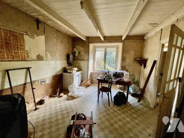 Bourg de Trégastel
Ensemble immobilier en pierres (ancienne ferme).
Celle ci se compose d'une...