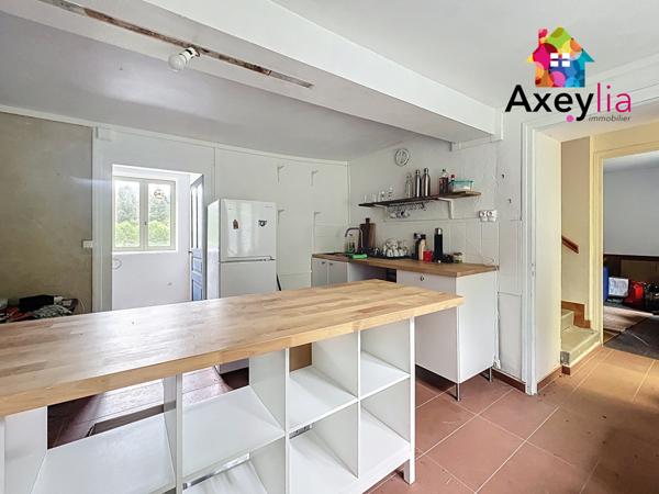 Semur-en-Brionnais (71110) A VENDRE - MAISON AVEC DEPENDANCES ET TERRAIN - SECTEUR MARCIGNY