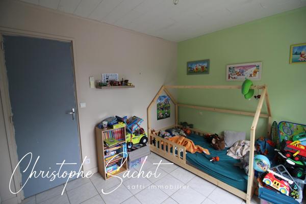 Maison 3 chambres, garage et cave sur une grande parcelle !