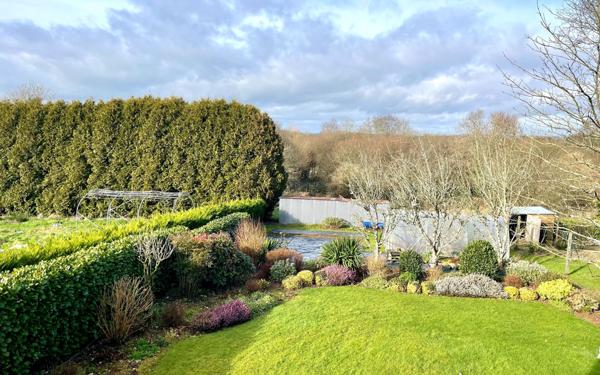 Maison à vendre    6 pièces •  Plouray