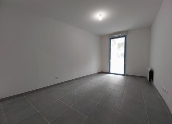 Appartement à louer    2 pièces • 45 m2 Agde