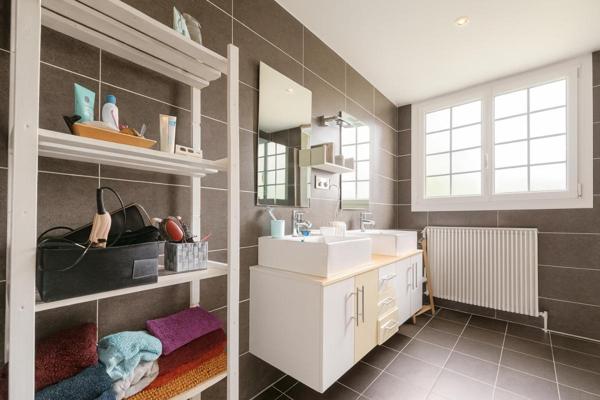 Appartement Ecquevilly 4 pièce(s) 95 m2