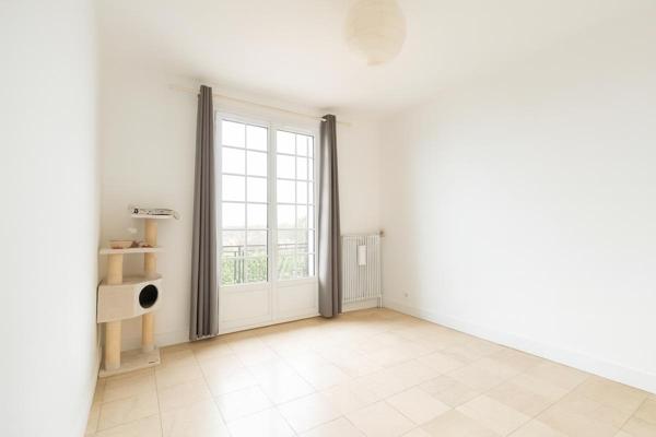 Appartement Ecquevilly 4 pièce(s) 95 m2
