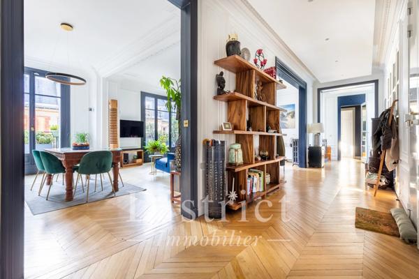 # Appartement – 209m² – Paris 8ème