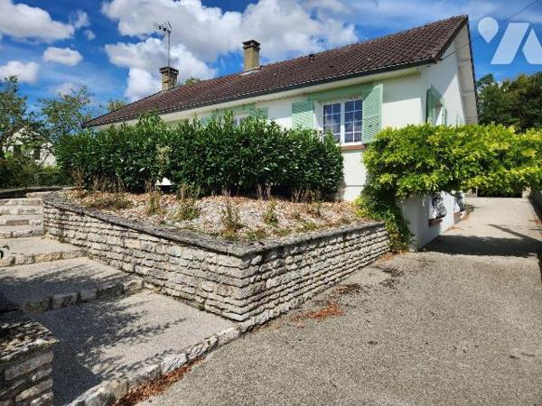 Maison familiale de 160 m² avec terrain entièrement constructible de 2 980 m² - Arsonval (5 min...