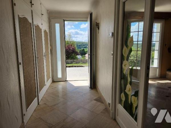 Maison familiale de 160 m² avec terrain entièrement constructible de 2 980 m² - Arsonval (5 min...