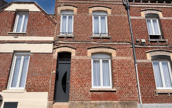 Maison à vendre    3 pièces • 70 m2 Saint-Quentin