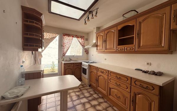 Maison à vendre    3 pièces • 70 m2 Saint-Quentin