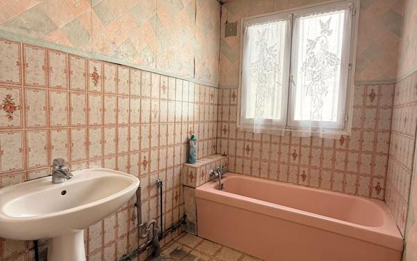 Maison à vendre    3 pièces • 70 m2 Saint-Quentin