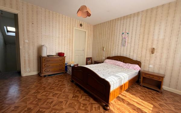 Maison à vendre    3 pièces • 70 m2 Saint-Quentin