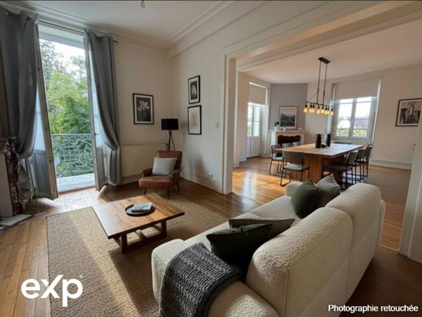 Coulommiers Appartement de charme F4 106 m² avec balcon et jardin privatif