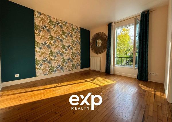 Coulommiers Appartement de charme F4 106 m² avec balcon et jardin privatif