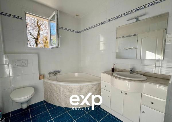 Coulommiers Appartement de charme F4 106 m² avec balcon et jardin privatif