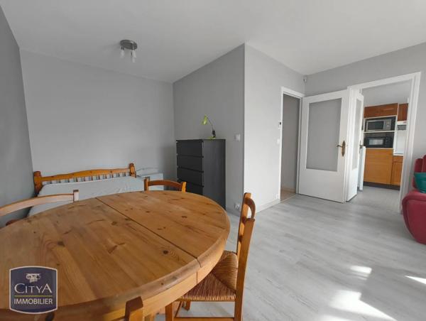 Appartement à louer 1 pièce 40.33m²