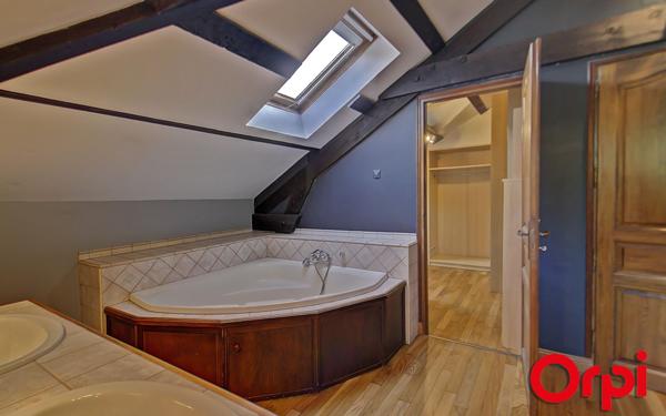 Appartement à vendre    4 pièces • 90 m2 La Tour-du-Pin