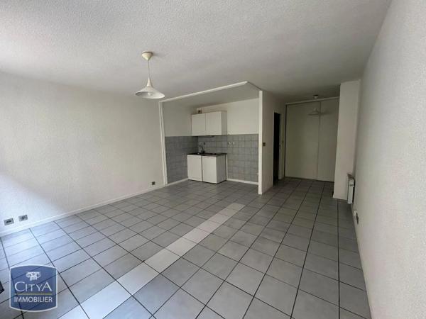 Appartement à louer 1 pièce 30.55m² Clermont-Ferrand (63000)