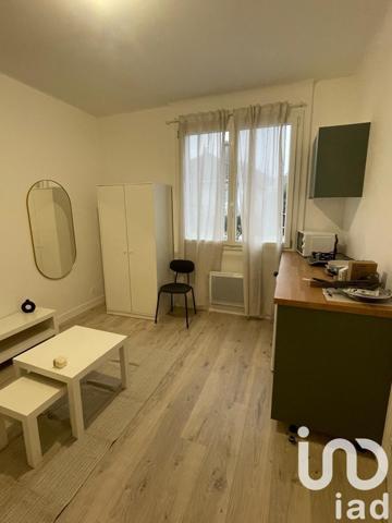 Maison 2 pièces de 10 m² à Noisy-le-Grand (93160)