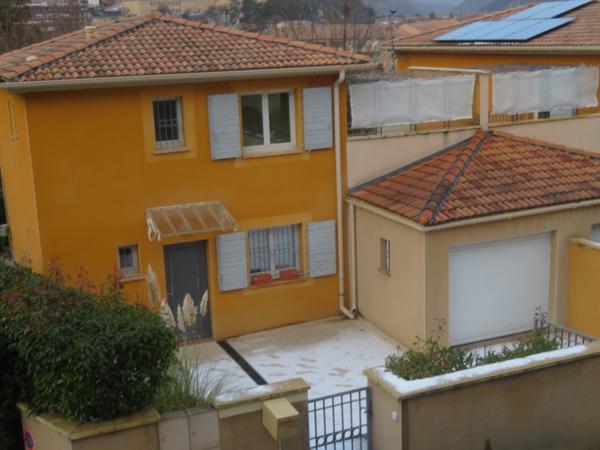 Belle MAISON sur 2 niveaux de 95 m3 à vendre centre ville de DIGNE LES BAINS (04)