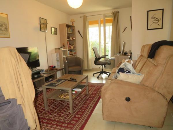 Belle MAISON sur 2 niveaux de 95 m3 à vendre centre ville de DIGNE LES BAINS (04)
