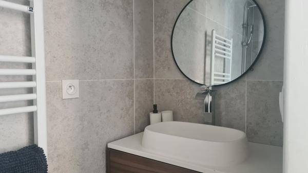 Appartement 2 pièces meublé à louer à Carpentras, proche commodités