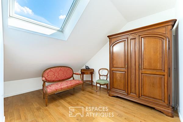 Maison contemporaine atypique de 180 m² sur trois niveaux avec rez-de-jardin