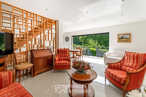 Maison contemporaine atypique de 180 m² sur trois niveaux avec rez-de-jardin