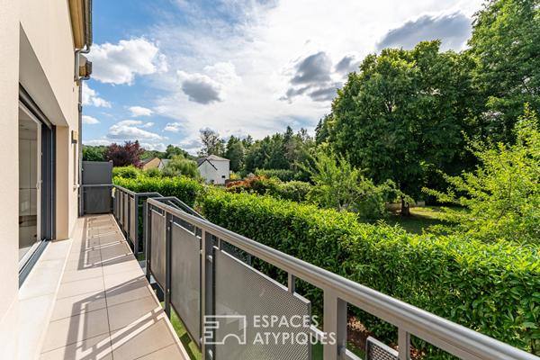 Maison contemporaine atypique de 180 m² sur trois niveaux avec rez-de-jardin