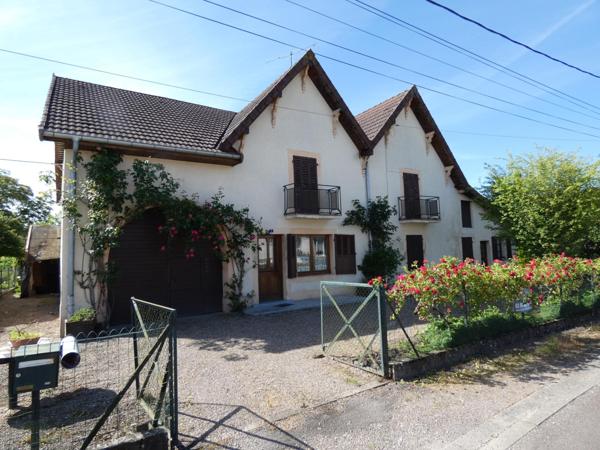 Maison,8 pièces ,5 chambres, dépendances, sur 15 ares de terrain