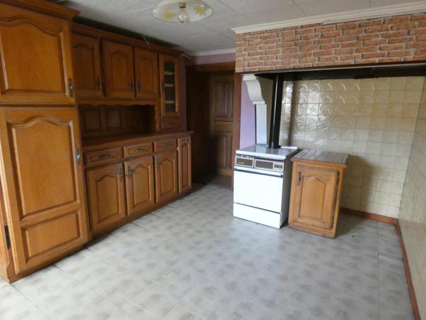 Maison,8 pièces ,5 chambres, dépendances, sur 15 ares de terrain