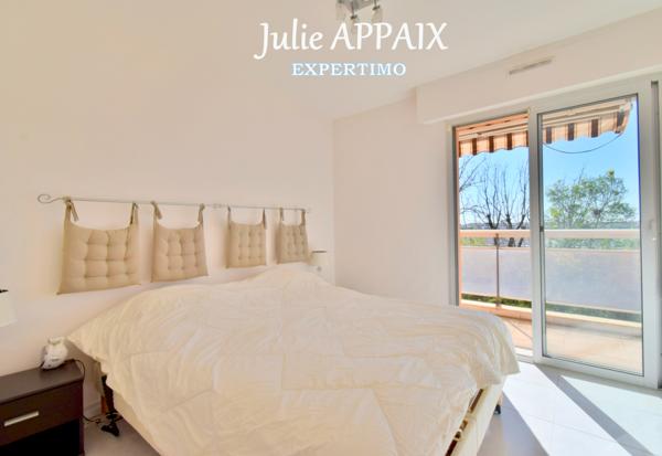 Fréjus (83600) FREJUS, APPARTEMENT 3 PIECES AVEC PARKNG, CAVE ET UNE GRANDE TERRASSE