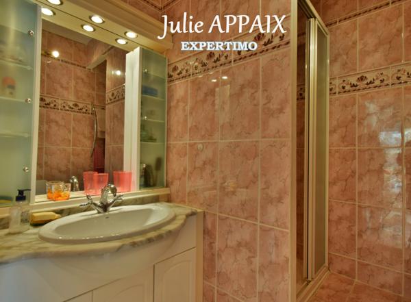 Fréjus (83600) FREJUS, APPARTEMENT 3 PIECES AVEC PARKNG, CAVE ET UNE GRANDE TERRASSE