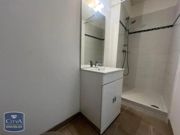 Appartement à louer 2 pièces 38.18m² Nîmes (30000)