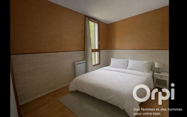 Appartement à vendre    2 pièces • 45 m2 Voisins-le-Bretonneux