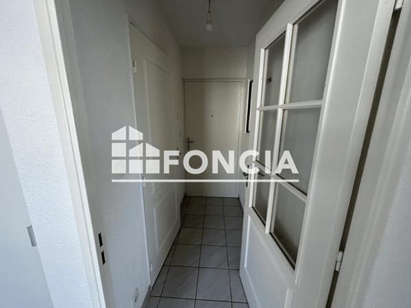 Location Studio 20 m² - 7 RUE PUECH DU TEIL Nimes 30900