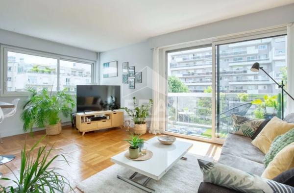 Appartement Paris 4 pièce(s) 82 m2
