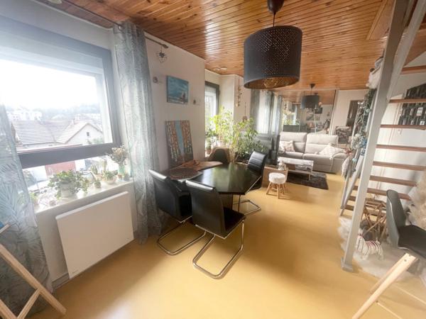 Appartement F2 bis avec cave, terrain et parking