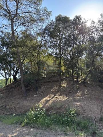 Vente                                                      Terrain
                        
                                         562 m2                     à Fréjus