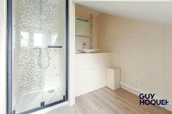 Maison spacieuse à vendre à Lieusaint - 5 chambres avec piscine -Séjour 55 m².