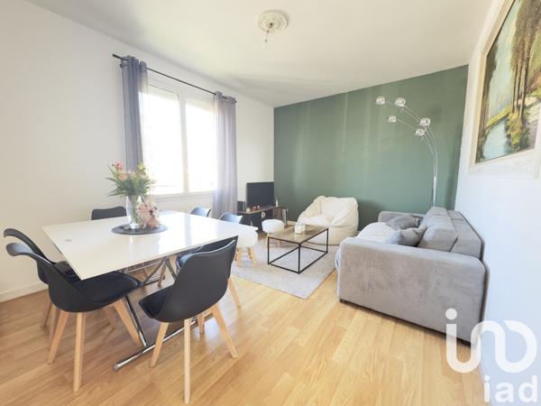 Maison traditionnelle 5 pièces de 141 m² à La Rochette (77000)